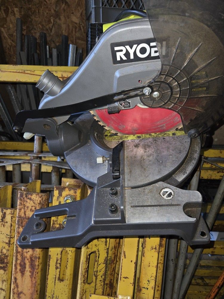 Robin Chop Saw