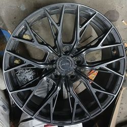 18" 5 Lug Black Aluminum Wheel Set