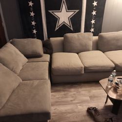 Couch Need Gone ASAP 