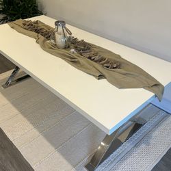 Modern Solid Dining Table | Seats 6 - 8   7ft 2.5in