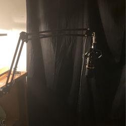 Studio Microphone With Desk Mount 