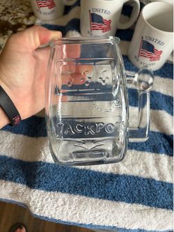 Slot machine glass mugs