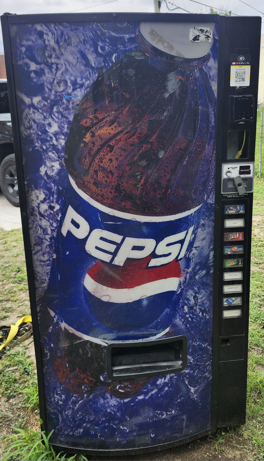 Dn 501E Soda Vending Machine