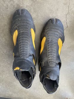 Mens Water Boots Sz 11