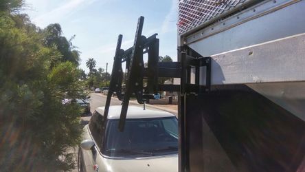 TV wall mount swim heavy-duty two arms fit 22-80 in also we do installation for