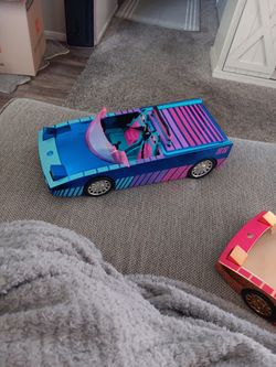 LOL & OMG Doll Car