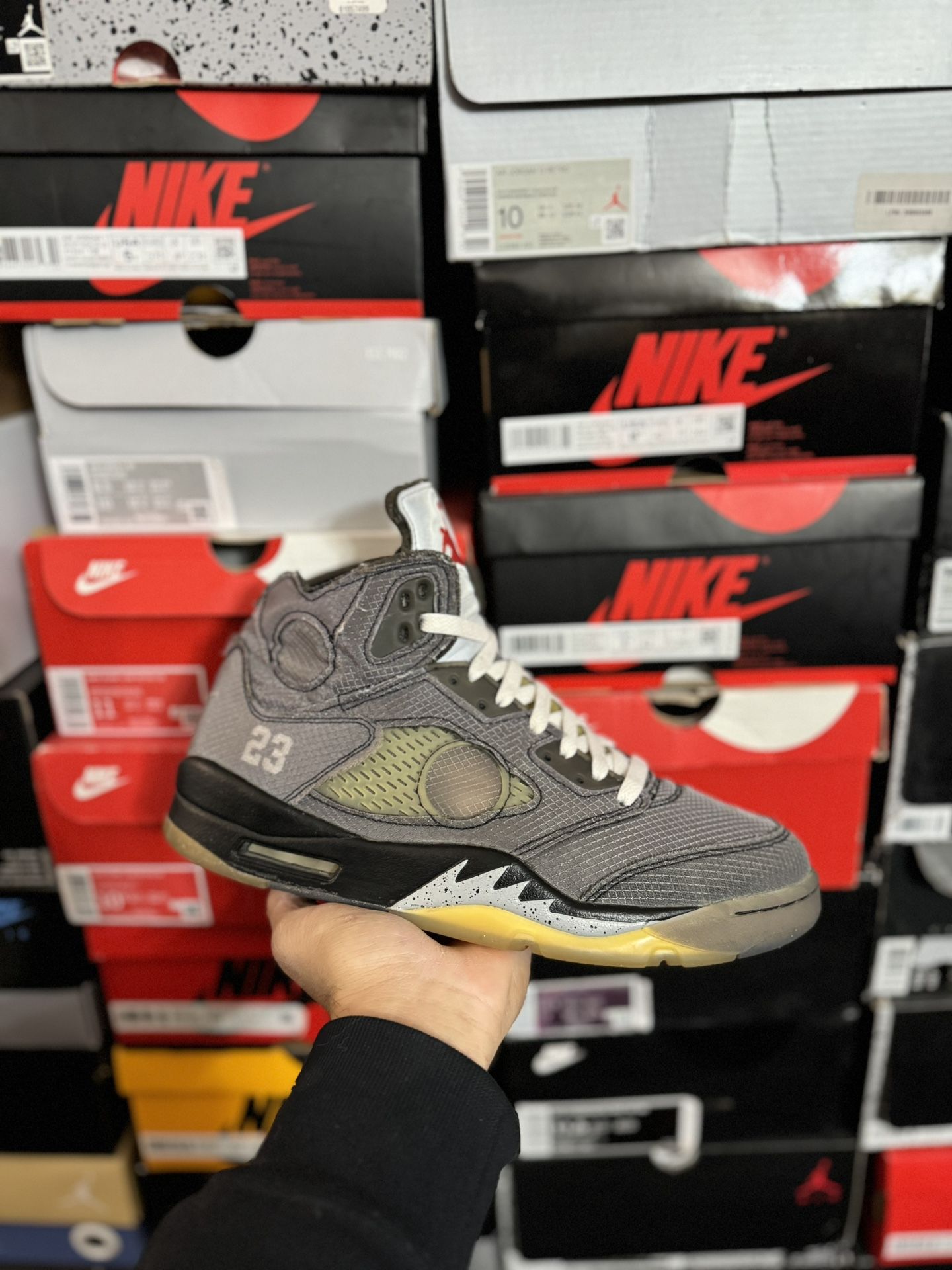 Jordan Off White Muslin 5s size 10 VNDS