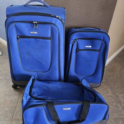 Embark Luggage Set Royal Blue