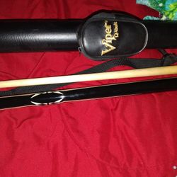 Viper Pool Cue 