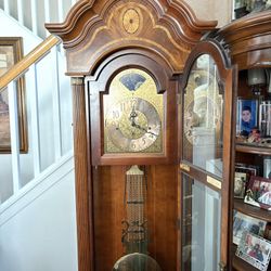 Howard Miller Grandfather Clock – Model 610-295 