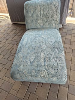 Chaise Lounge Chair, in very good condition
