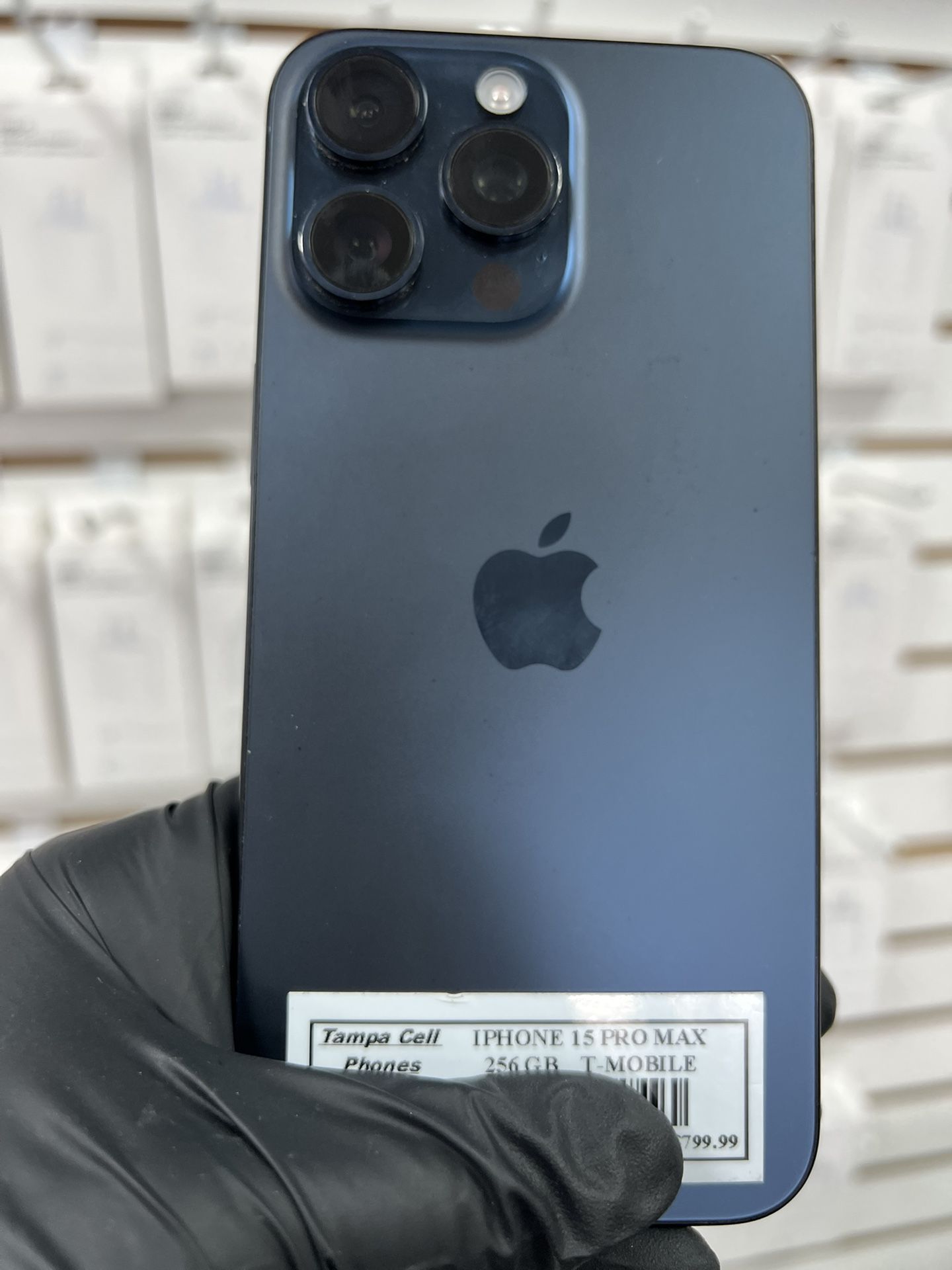 iPhone 15 Pro Max T-Mobile 256 gb excellent condition! $ 600