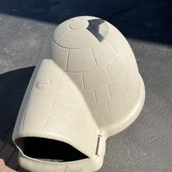 Dog or animal igloo for 50 pound or larger dog