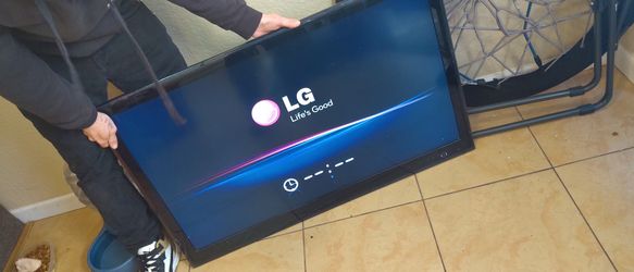 LG 42LE5400 42" Class television 1080p 120Hz LED HDTV