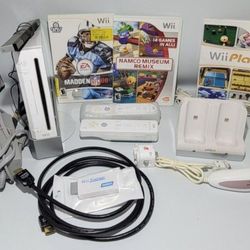 White Wii With 18 N64 And Wii Games 