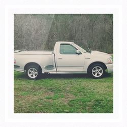2004 Ford Lightning