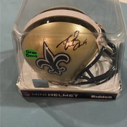 HOF DREW BREES AUTO SIGNED ON NEW ORLEANS SAINTS RIDDELL MINI HELMET BECKETT COA 