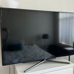 Samsung 50’ TV