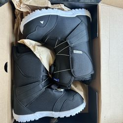 Kids' Burton Smalls BOA® Snowboard Boots Size 5K
