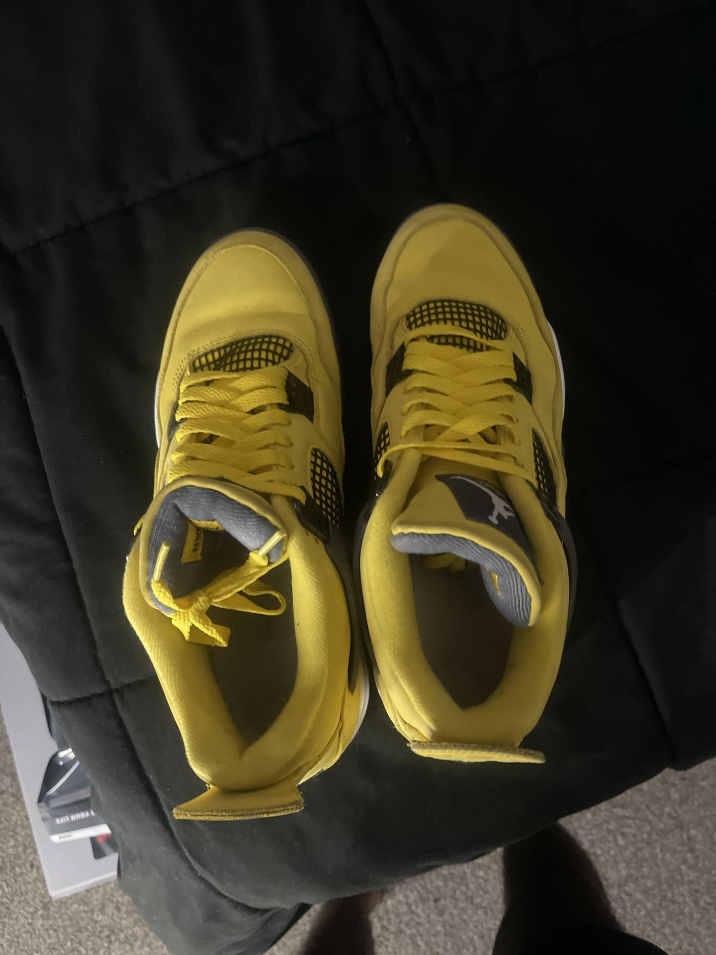 Air Jordan 4 Retro 'Lightning'