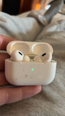 Apple AirPods Pro with Charging Case