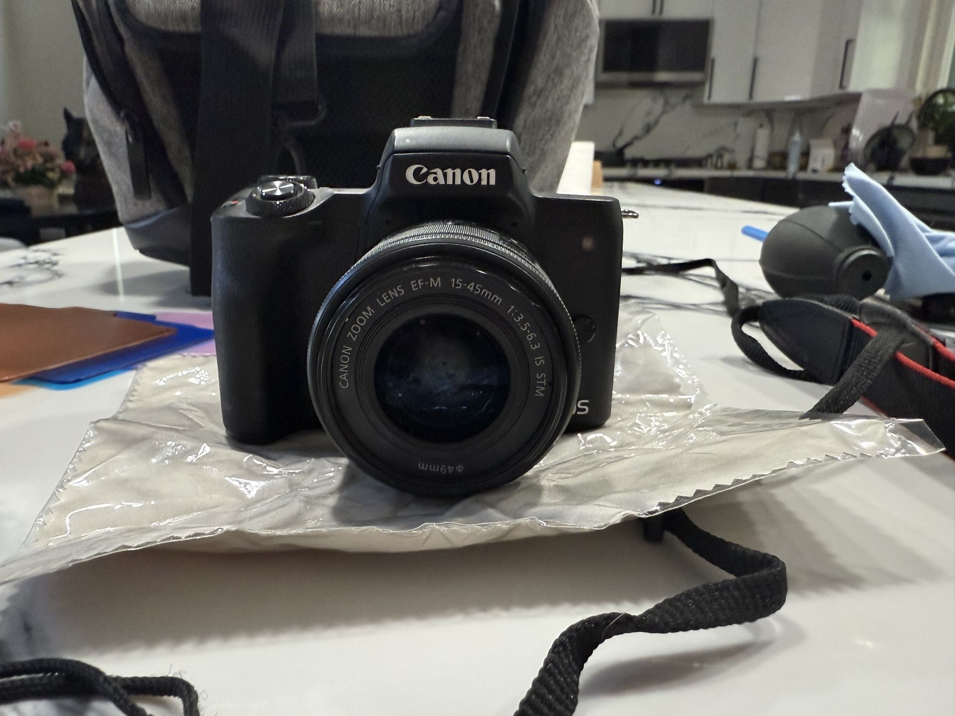 Like Brand New Canon E0S M50