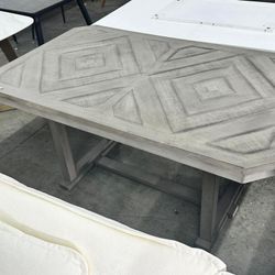 Siavonce Gray Contemporary/Modern Dining Table