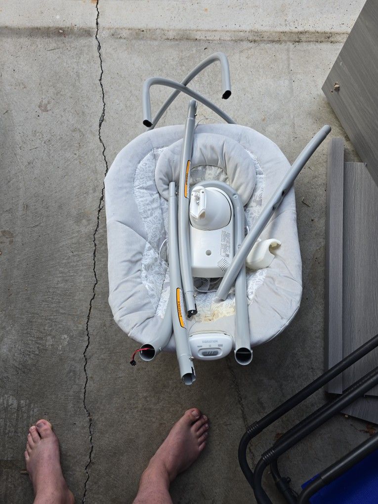 Motorized Infant Rocker