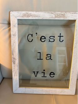Free frame decoration