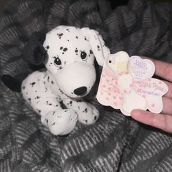 NWT Precious Moments Dog