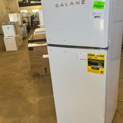 Galanz GLR12TWEEFR 12 cu. ft. Retro Frost Free Top Freezer Refrigerator T5Y