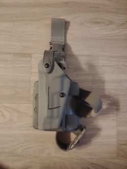 Pistol holster