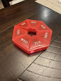 1 small pill organizer