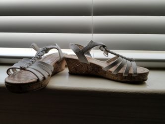 11 1/2 wedge sandals for little girls