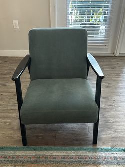 Ekenaset Ikea chair and ottoman