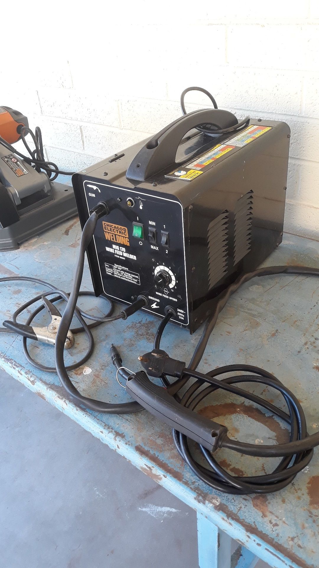 Chicago electric mig 170 wire feed welder for Sale in Tempe, AZ OfferUp