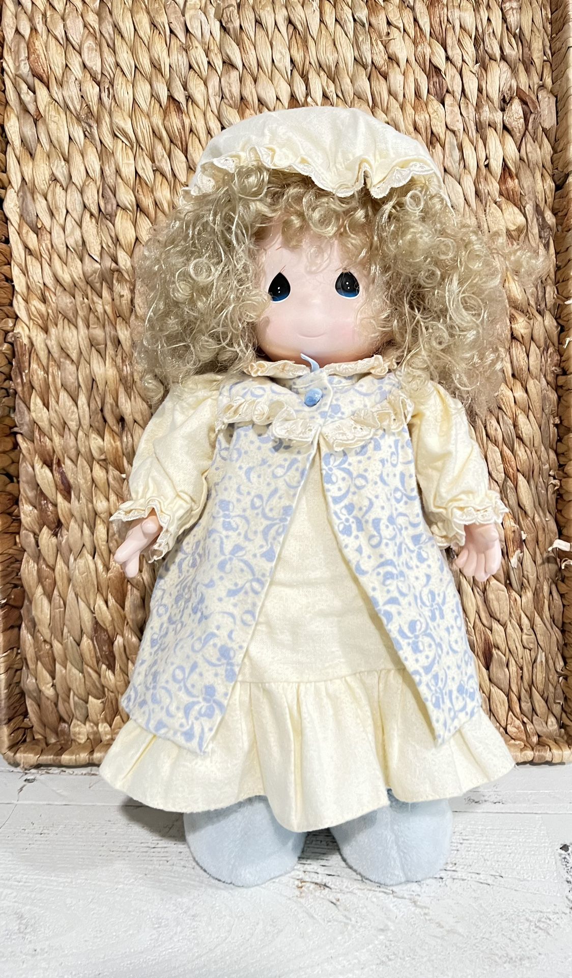 Precious Moments 17 “Doll Dawn In Nightgown Robe Cap Slippers Vintage 1993