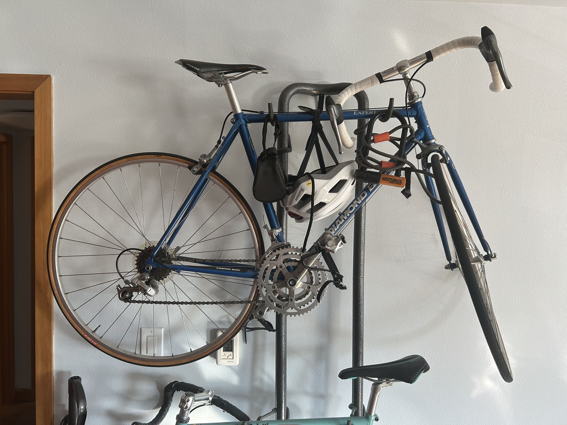 Black Diamond Road Bike - Great Condition - Plus Extras