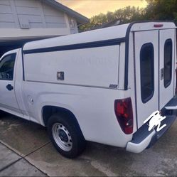 ARE DCU (Deluxe Commercial Unit) Aluminum Truck Cap