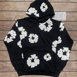 Brand New Black Denim Tears Hoodie – Size Large