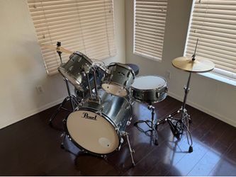 Pearl roadshow fusion drum kit
