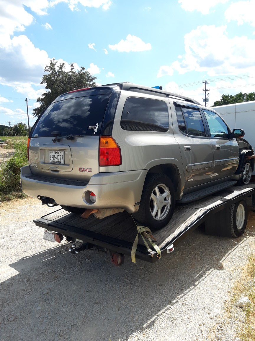Parting out Gmc envoy 2003