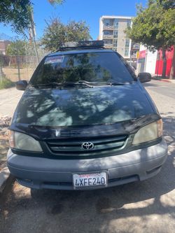 2002 Toyota Sienna
