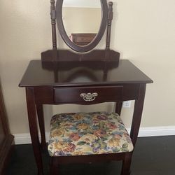 Vanity Set