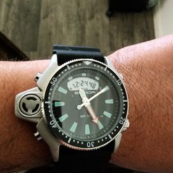 New Fashion Watch Like Citizen .