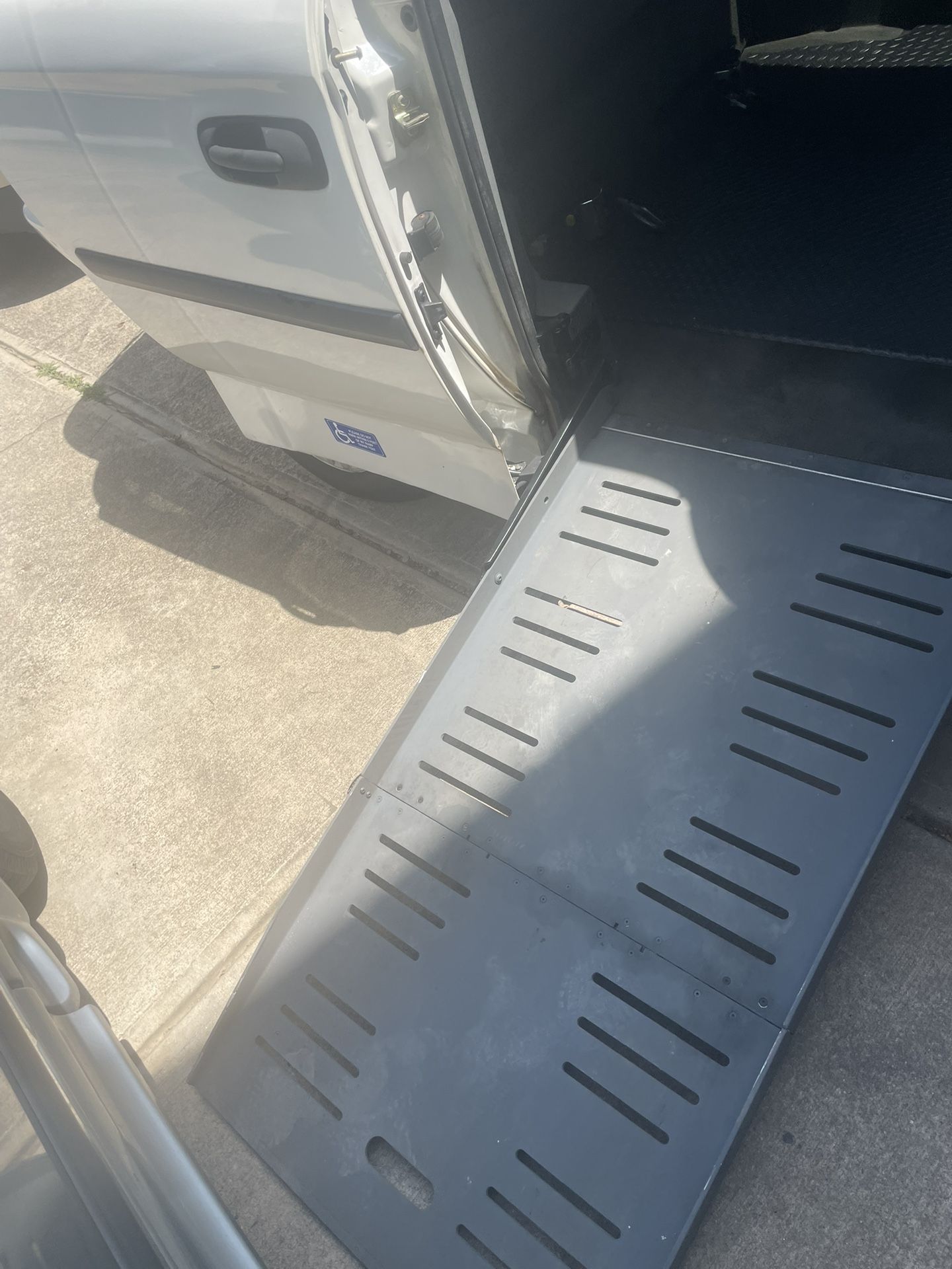 2005 Dodge Wheelchair Van