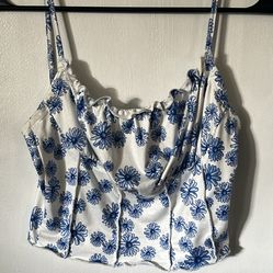 Women’s crop tank top