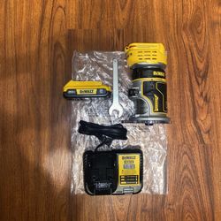 (1)Dewalt XR 20V Max Brushless Compact Router (DCW600) (1) 20v Max 2.0Ah Battery (1) 12v/20v Charger 