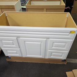 Glacier Bay
Hampton 48 in. W x 21 in. D x 33.5 in. H Bath Vanity Cabinet without Top in White