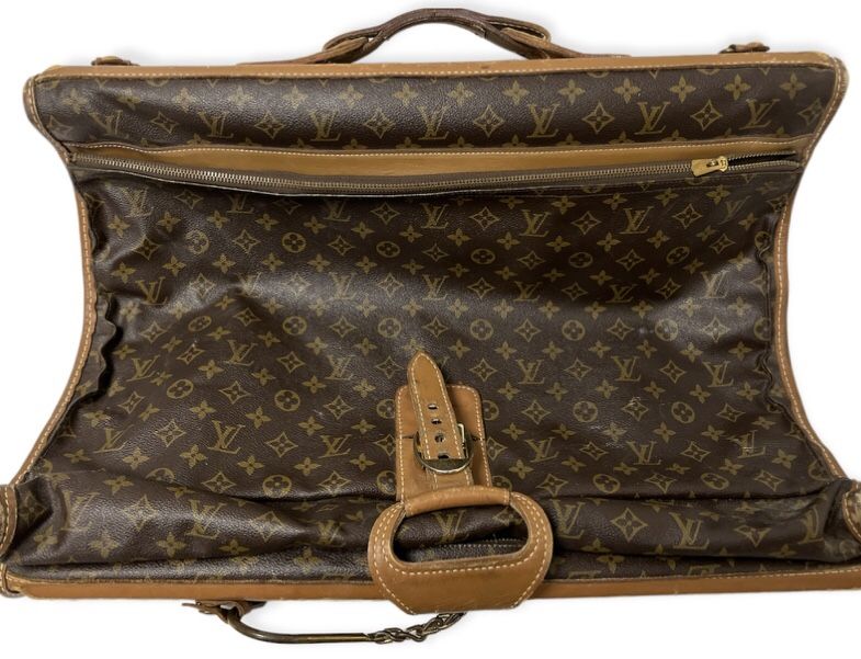 Louis Vuitton -Vintage Folding Garment Bag